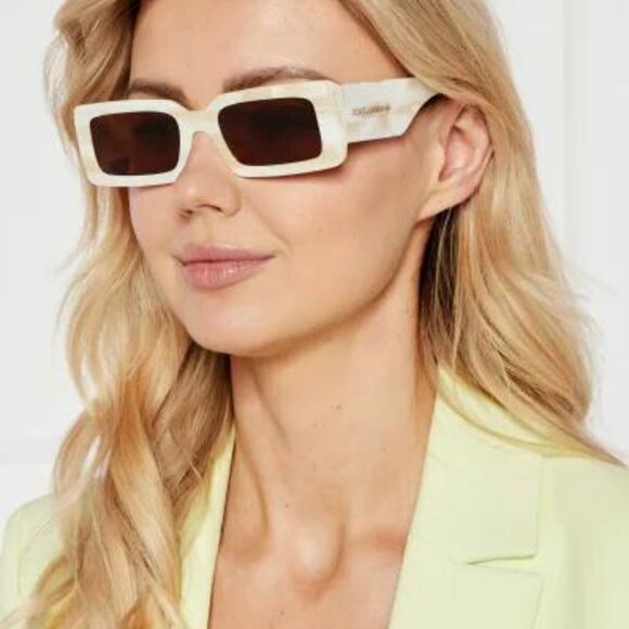 🕶️ New Dolce & Gabbana DG4416 303487 Sunglasses -White Frame, Dark Grey Lenses - Picture 3 of 11